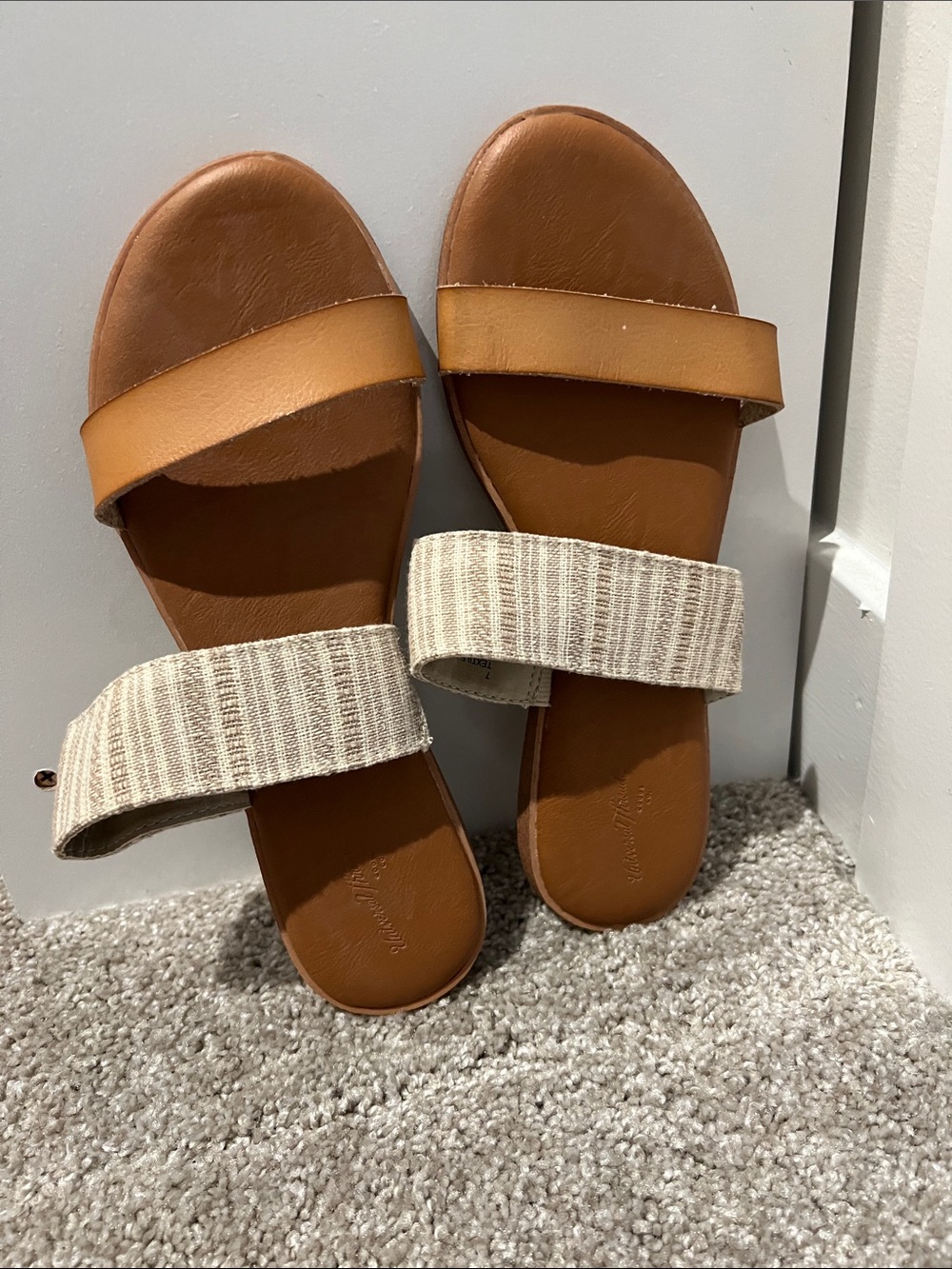 Universal Thread Tan Slide Sandals with Cream Striped Straps - Picture 4 of 5